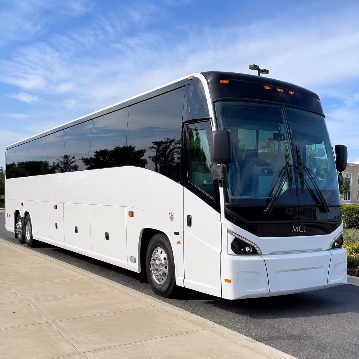 employee shuttle buses between north miami and miami s major business districts