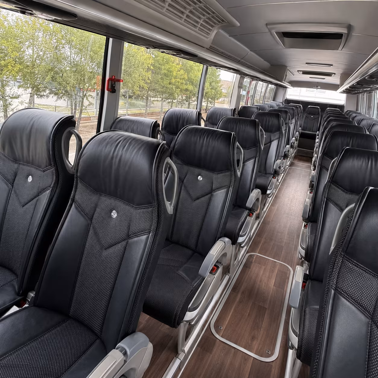 long distance bus service from north miami to tampa sarasota and southwest florida